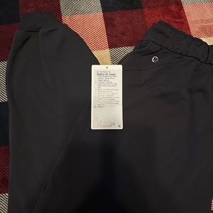 Lululemon size 18 women’s high rise joggers